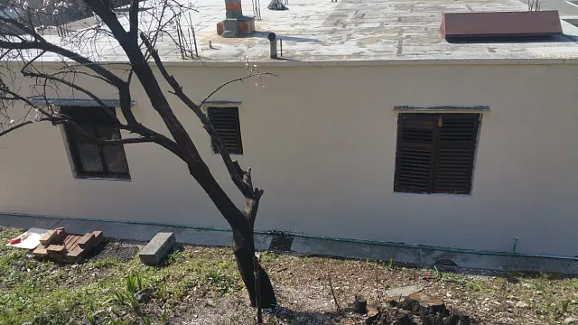 House for sale with a large plot in Dobrota, — photo 6